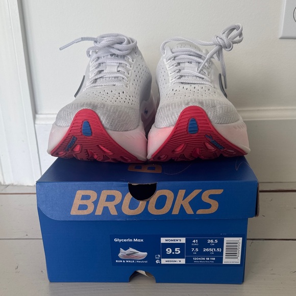 Brooks women’s Glycerin Max run/ walk neutral 9.5 - Picture 7 of 8